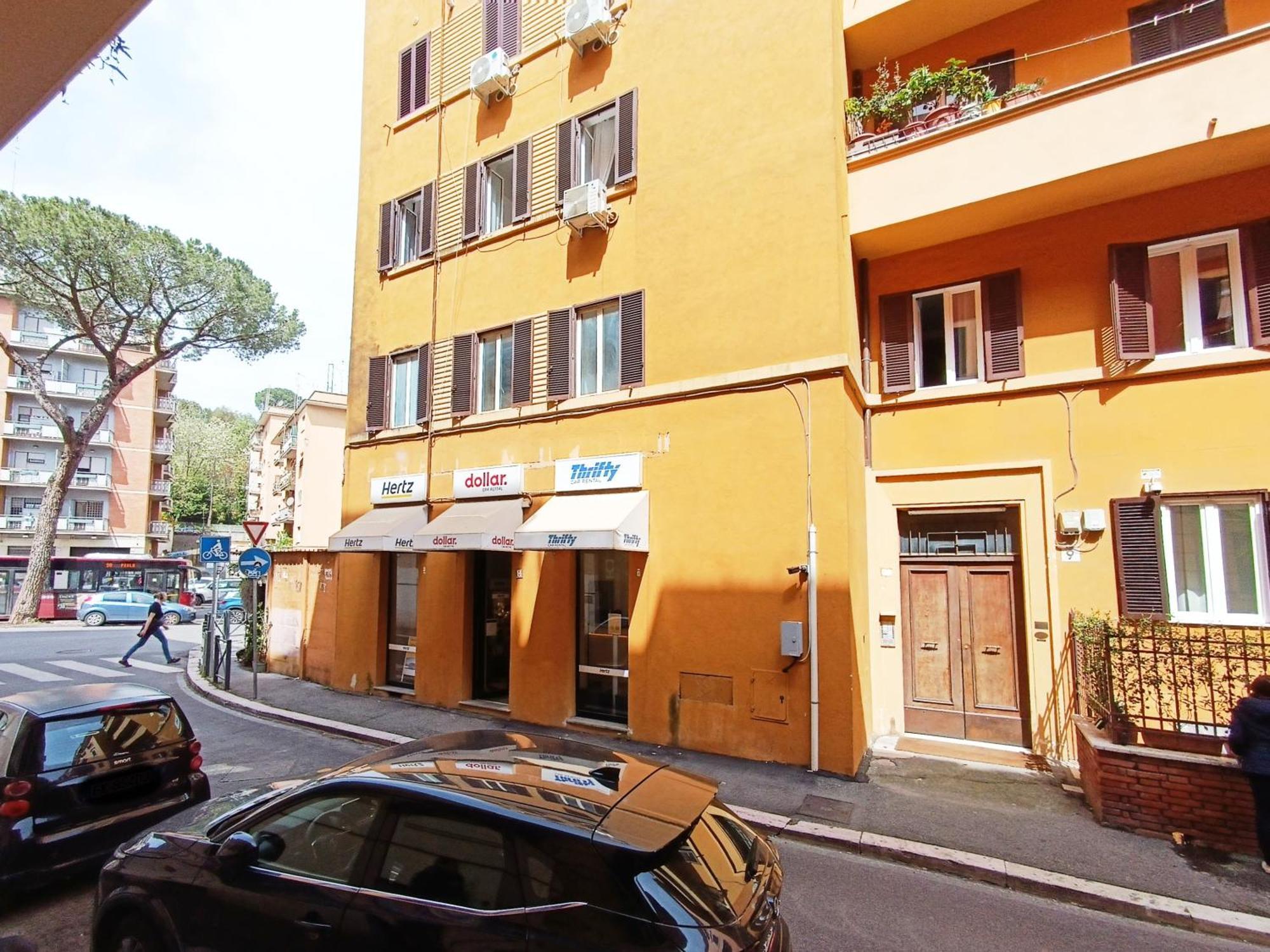 Lavinia Vatican Home, Rome